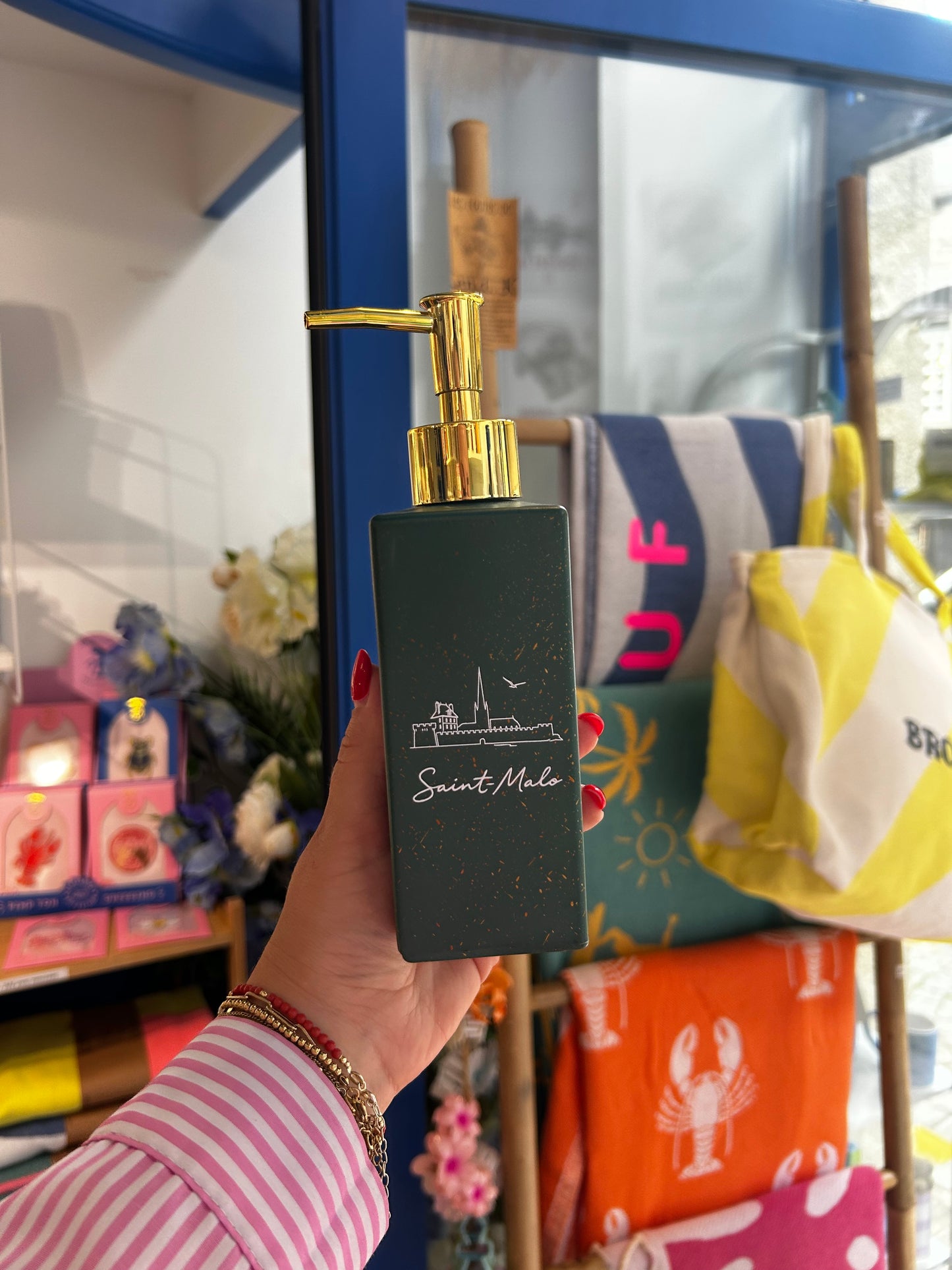 Distributeur à savon malouin